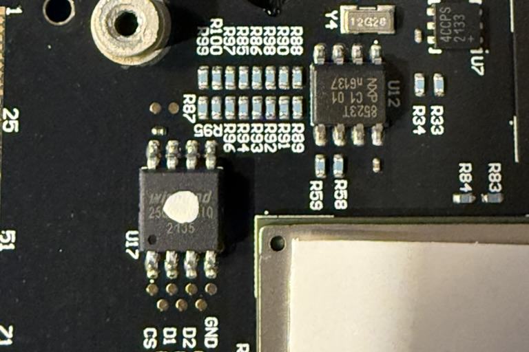 Form 3: SOM QSPI flash