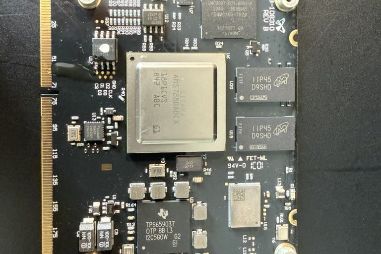 SOM is all its glory with out heatsink